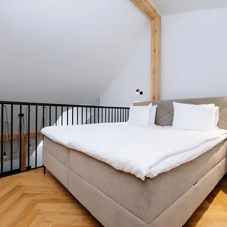 Lejlighed Hestia Barons *