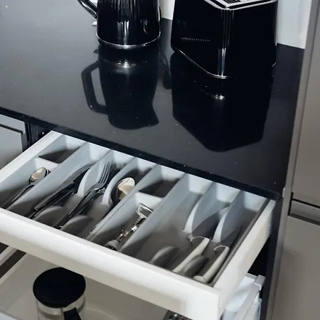 Korter Hestia Barons *