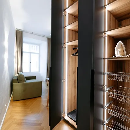 Apartament Hestia Barons *